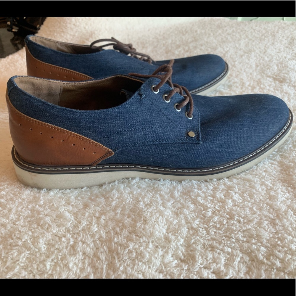 Casual shoes
